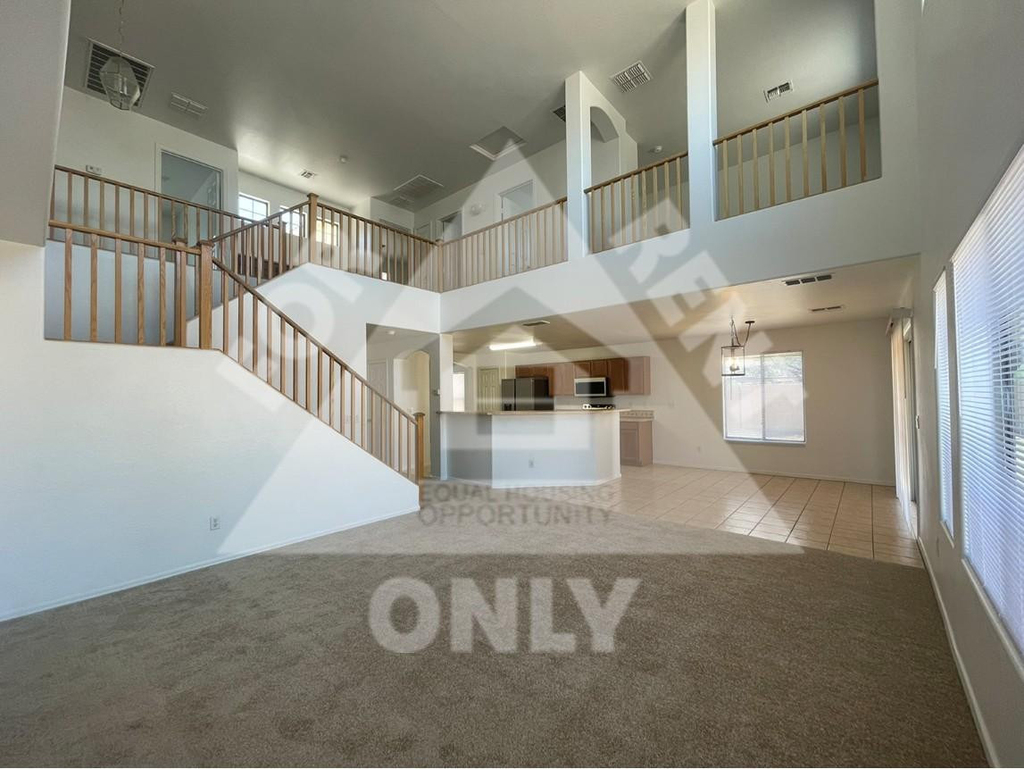 2602 S 112th Drive - Photo 7