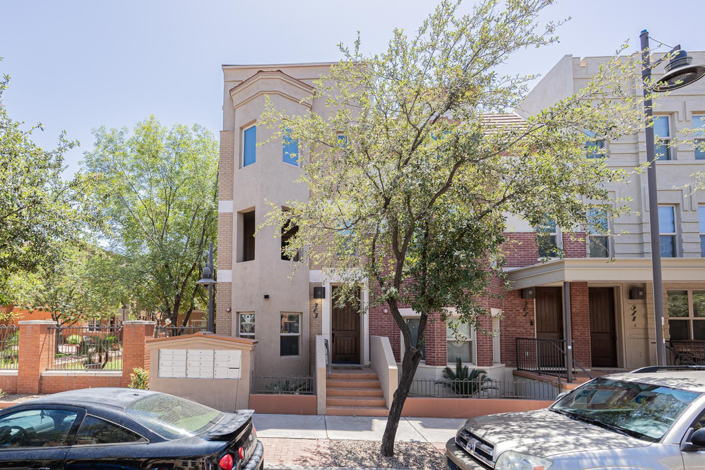 563 W 6th Street - Photo 1