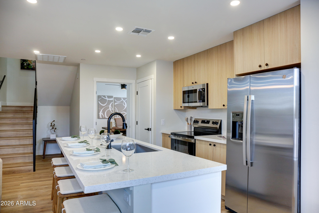 630 N Power - Photo 2