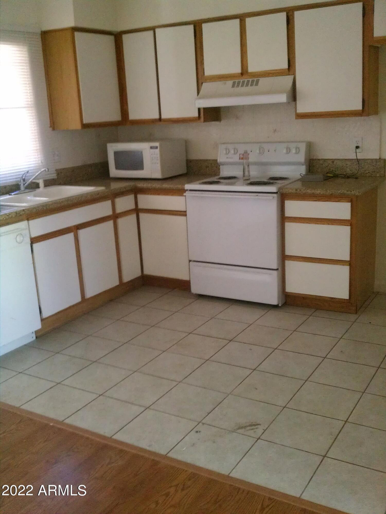 4701 N 26th Lane - Photo 8