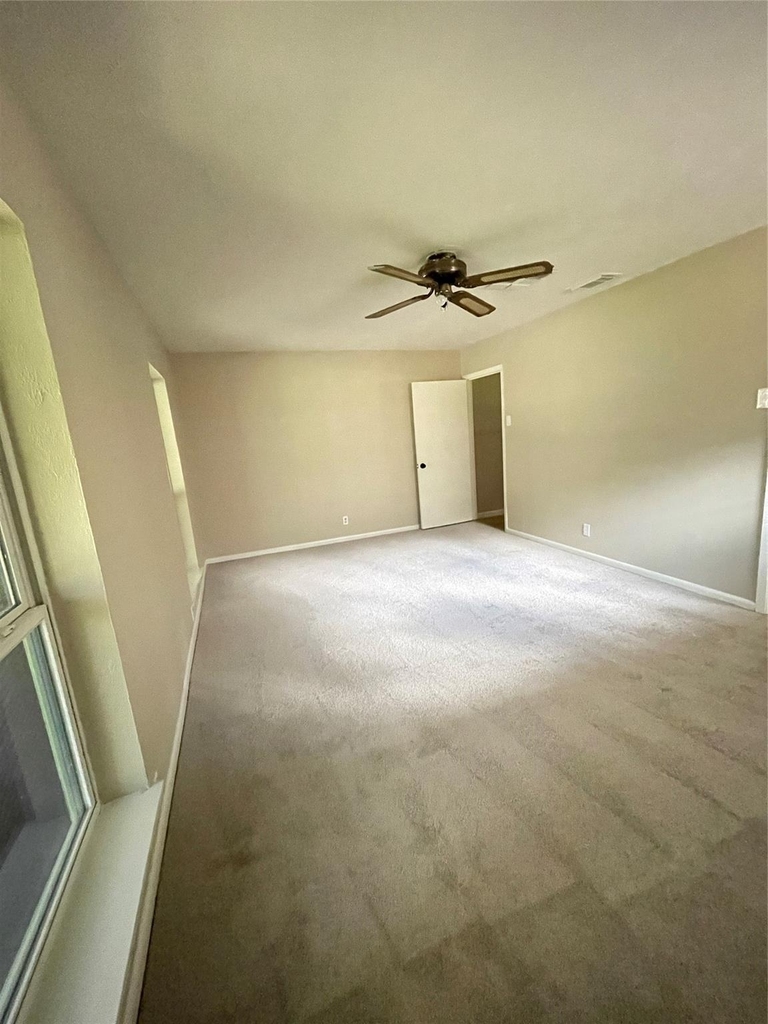 1212 Avenue M - Photo 3