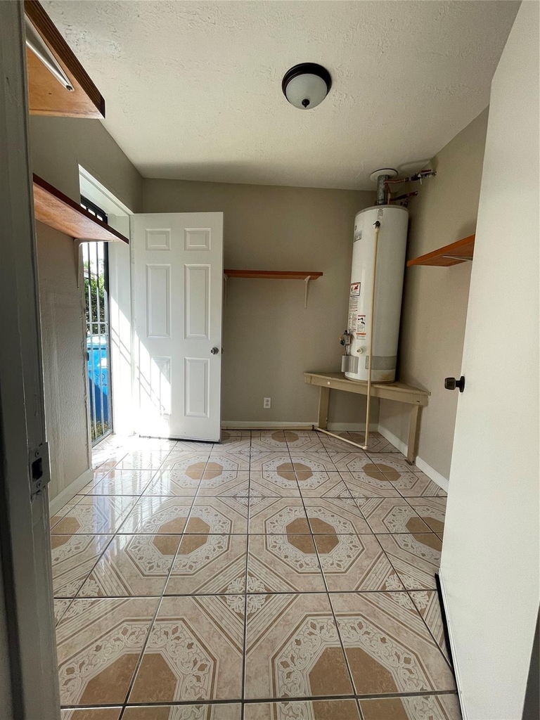 1212 Avenue M - Photo 17