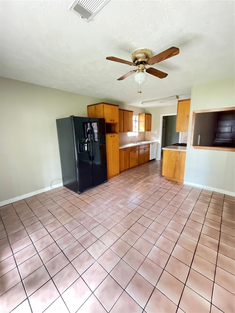 1212 Avenue M - Photo 9