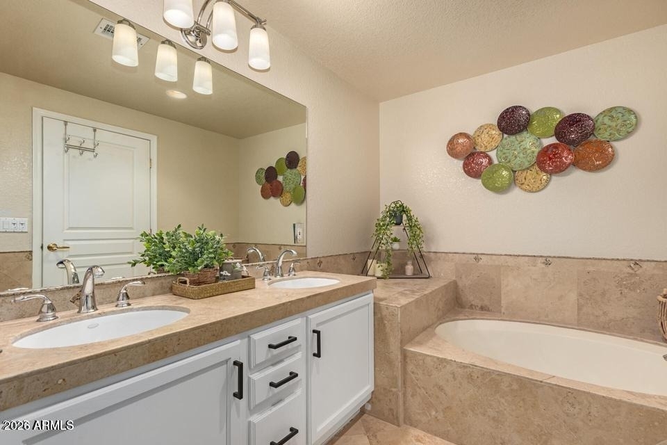 15221 N Clubgate Drive - Photo 18