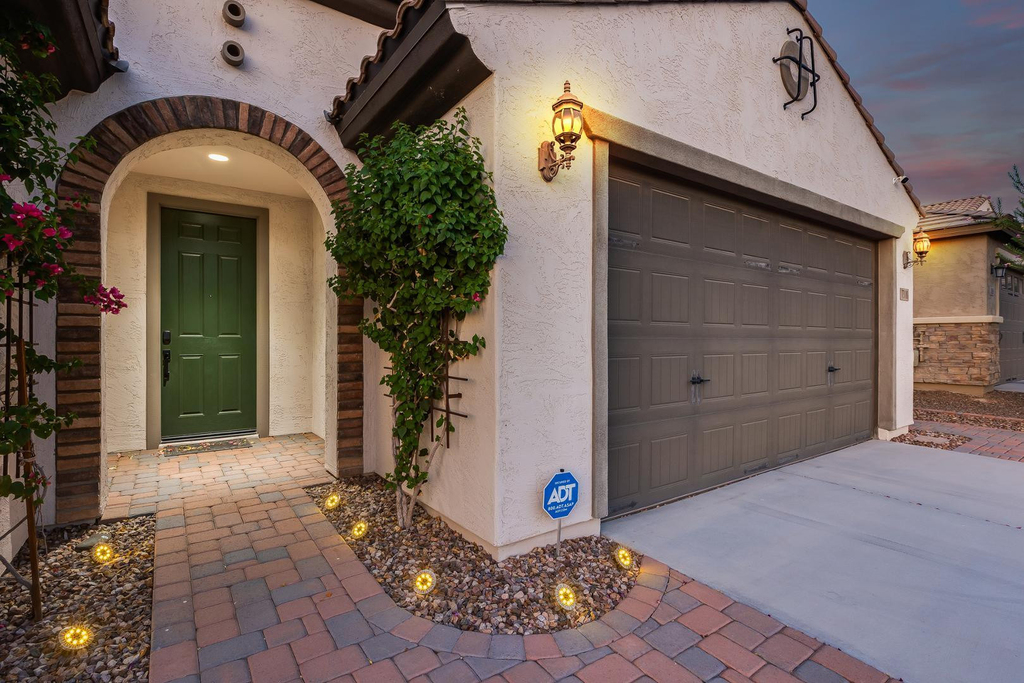 7308 W Tombstone Trail - Photo 4