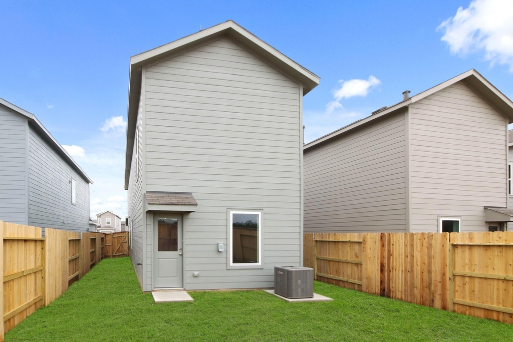 18262 Via Aurelia Drive - Photo 24