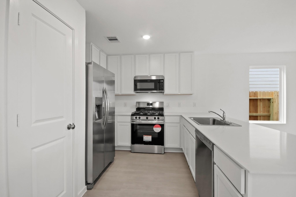 18262 Via Aurelia Drive - Photo 7