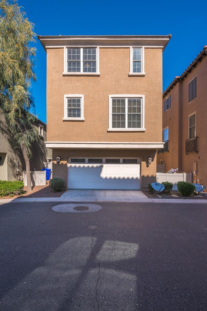 1628 E Canyon Creek Drive - Photo 1