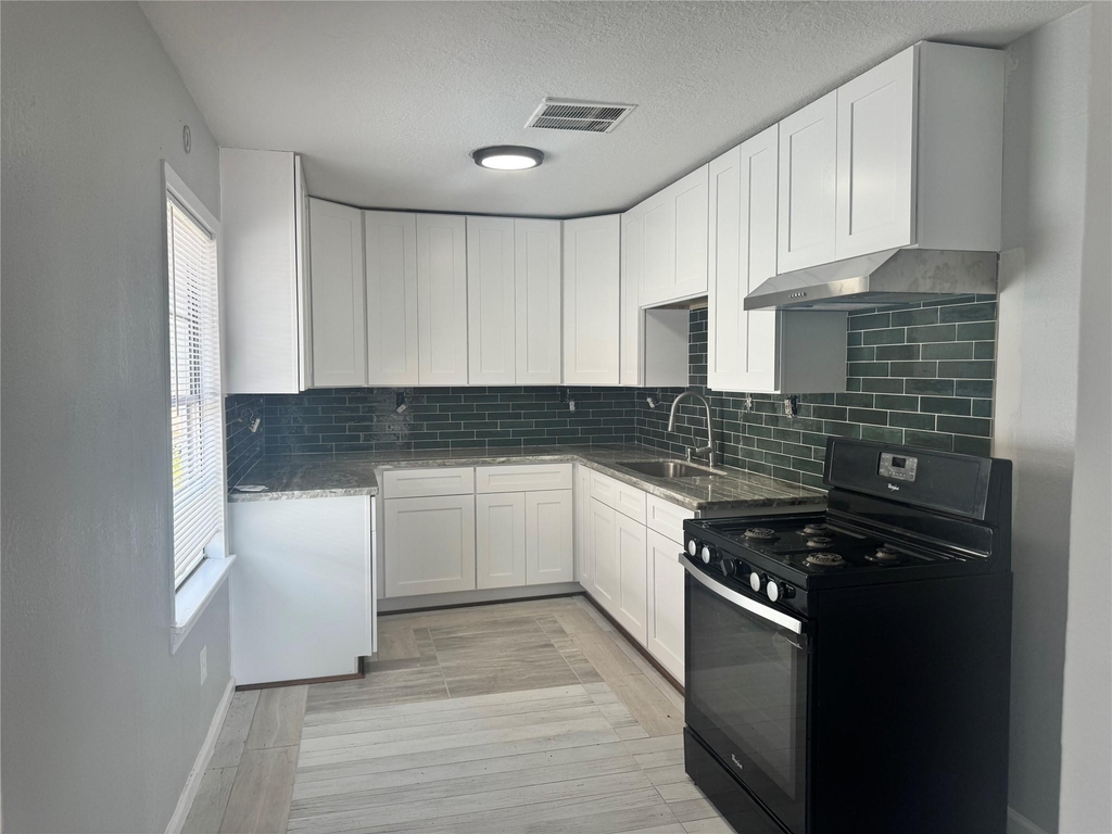 13929 Eagle Pass Street - Photo 2