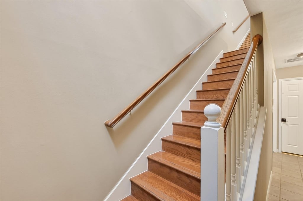 2804 Chenevert Street - Photo 9