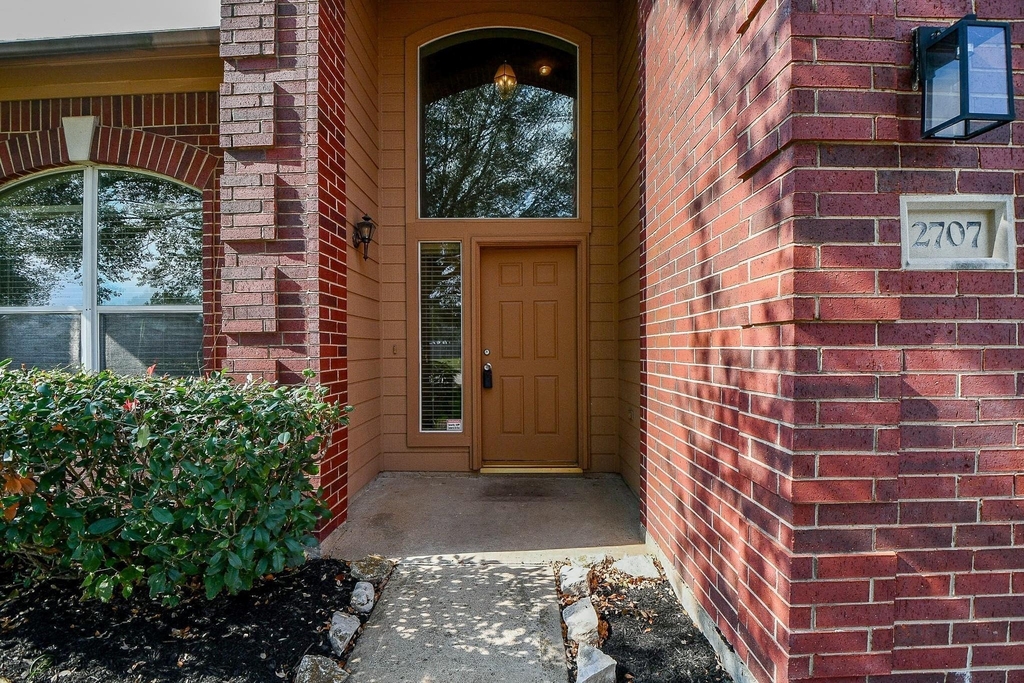 2707 Silk Tree Lane - Photo 17
