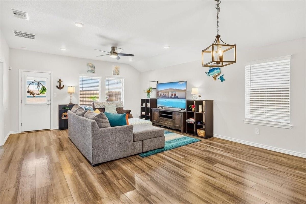 7826 Bullrider Drive - Photo 3