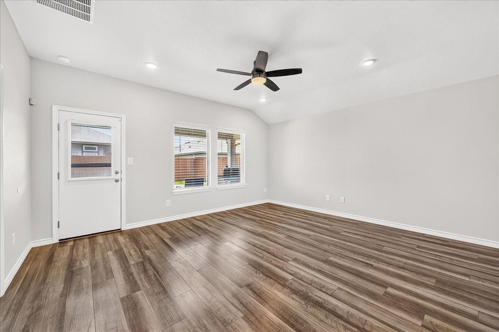 7826 Bullrider Drive - Photo 15