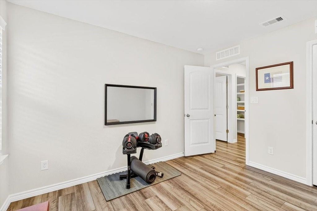 7826 Bullrider Drive - Photo 32