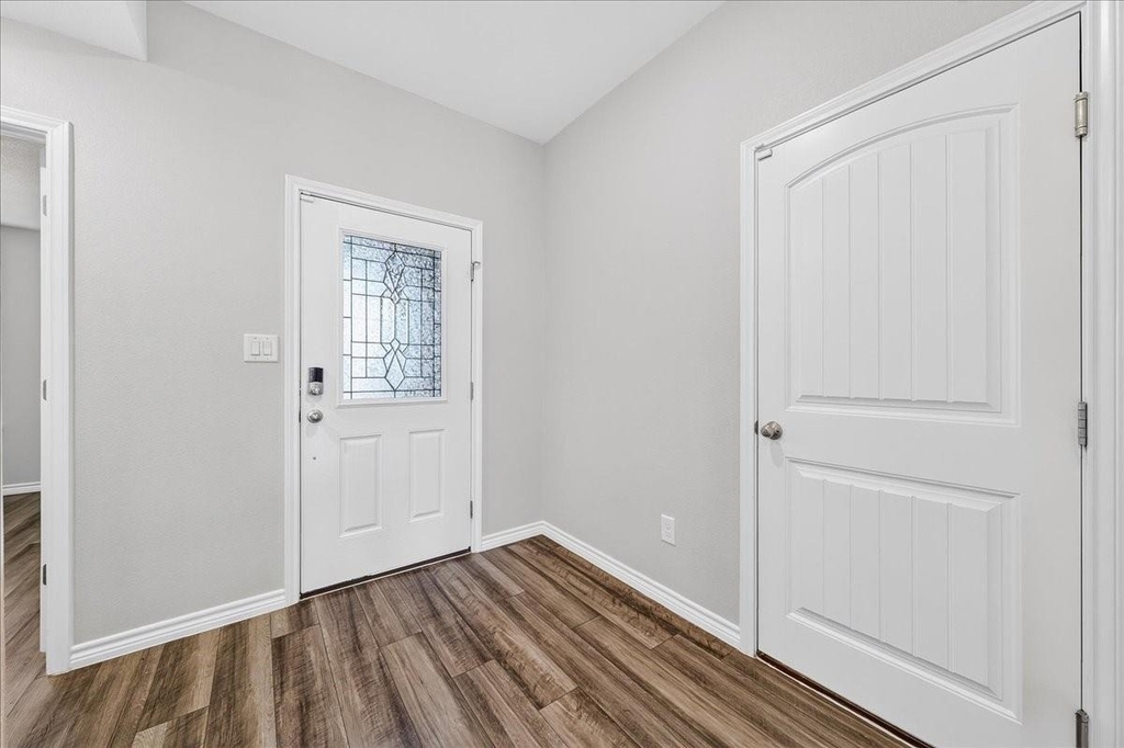 7826 Bullrider Drive - Photo 4