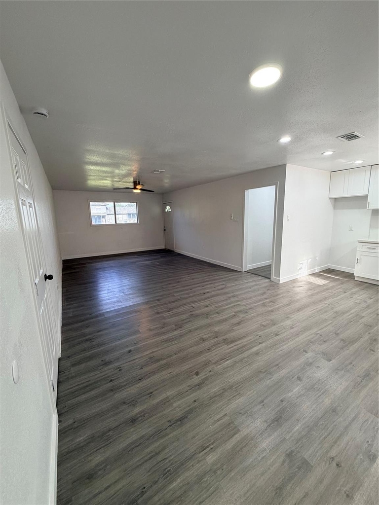 2426 Dupont Street - Photo 1