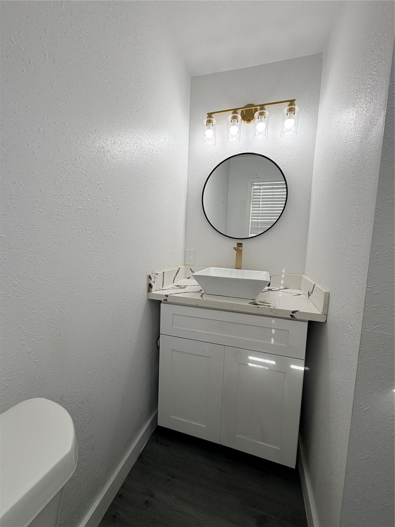 2426 Dupont Street - Photo 11