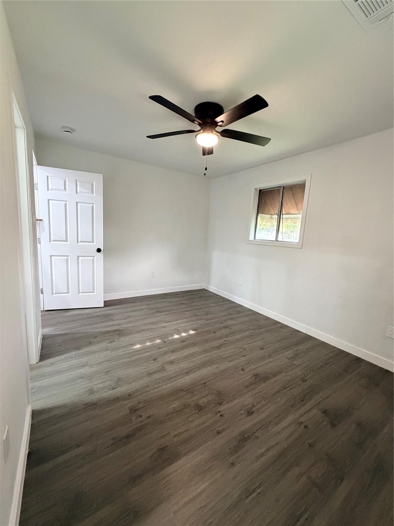 2426 Dupont Street - Photo 12