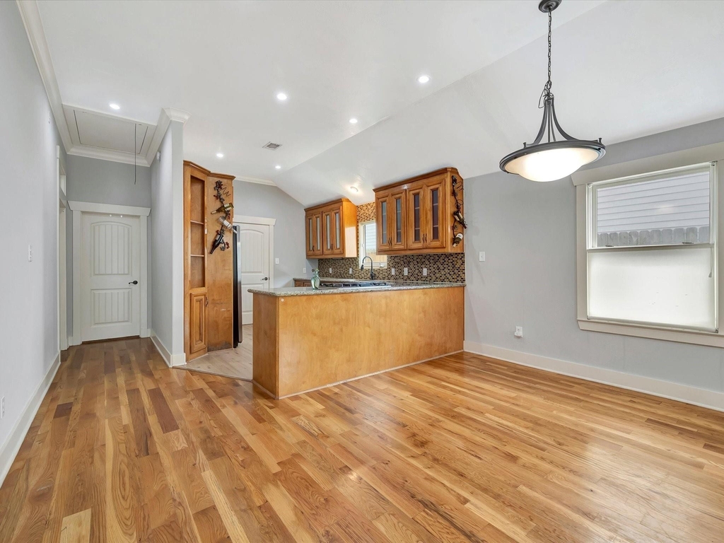 4628 Kermit Street - Photo 7