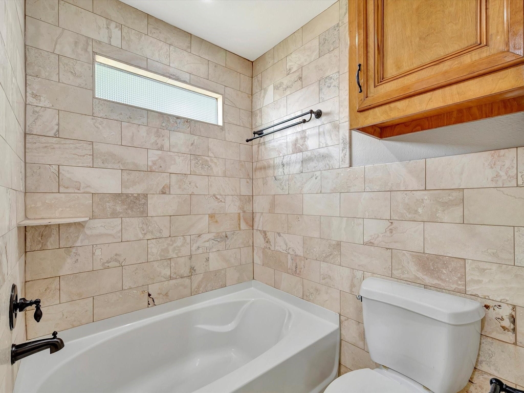 4628 Kermit Street - Photo 18