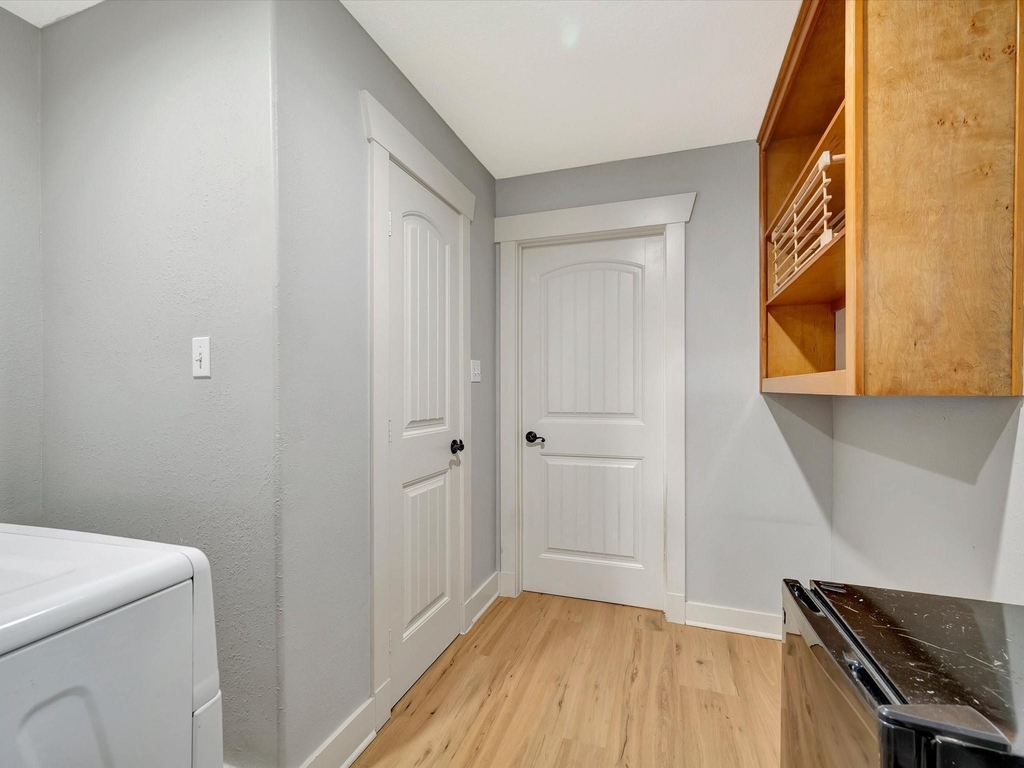4628 Kermit Street - Photo 11