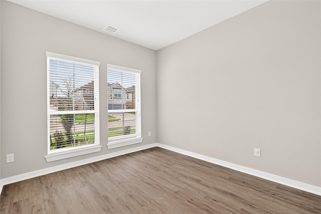 2142 Reed Cave Lane - Photo 4