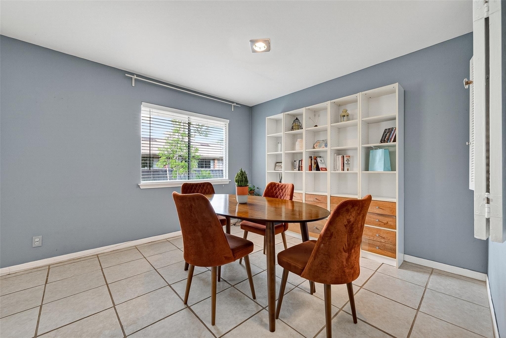 6470 Bayou Glen Road - Photo 3