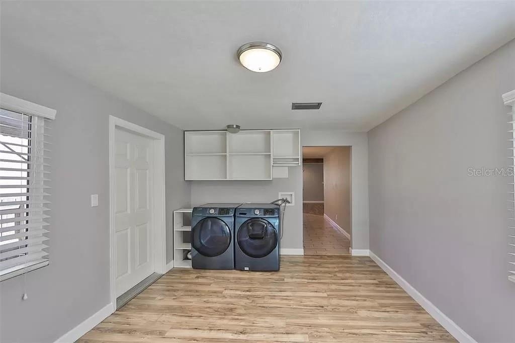 3219 W Leroy Street - Photo 9