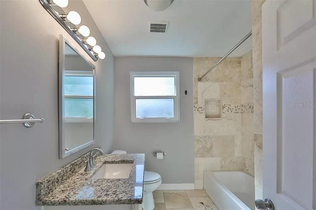 3219 W Leroy Street - Photo 12