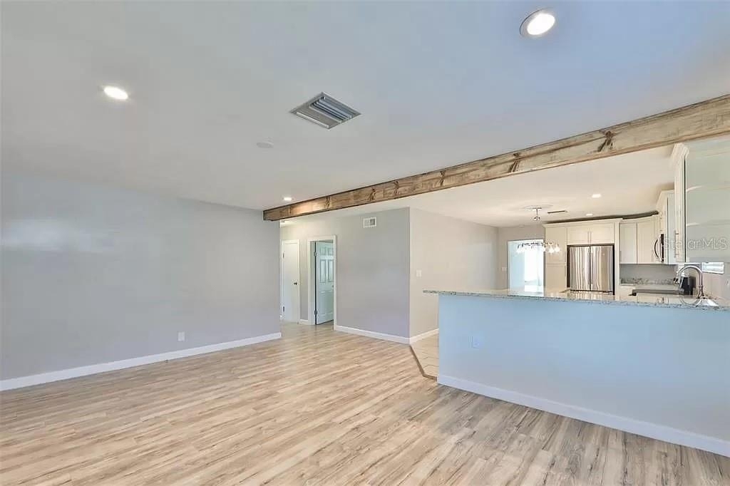 3219 W Leroy Street - Photo 8
