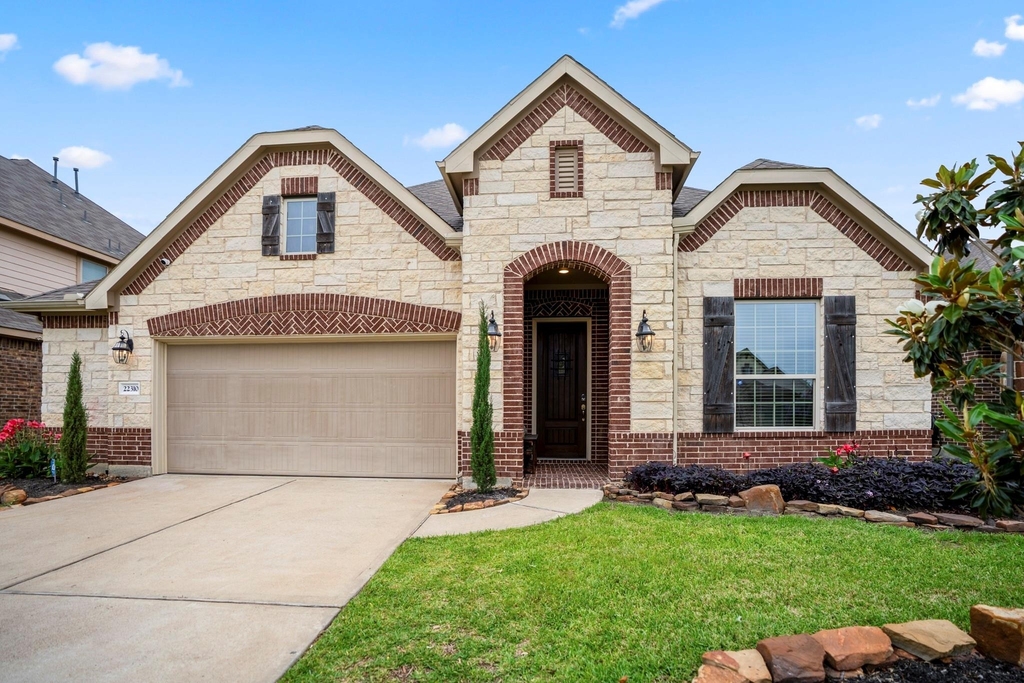 22310 Taren Court - Photo 0