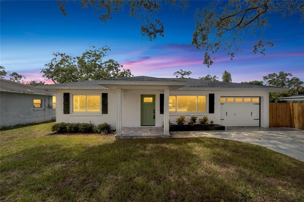 304 Orangewood Avenue - Photo 1