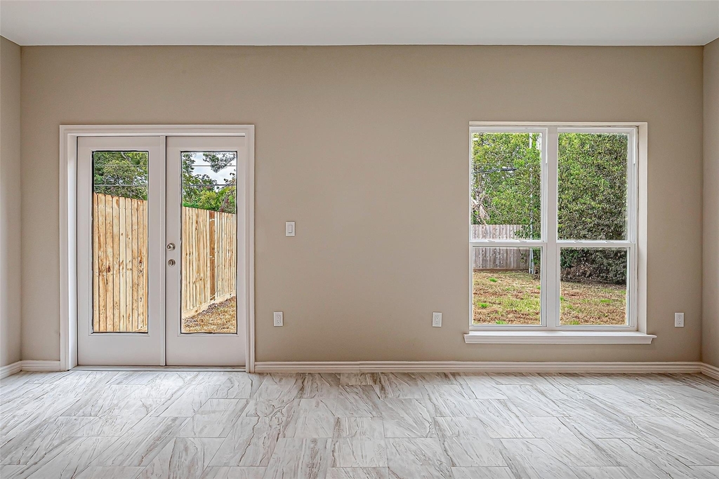 5530 Hirondel Street - Photo 13