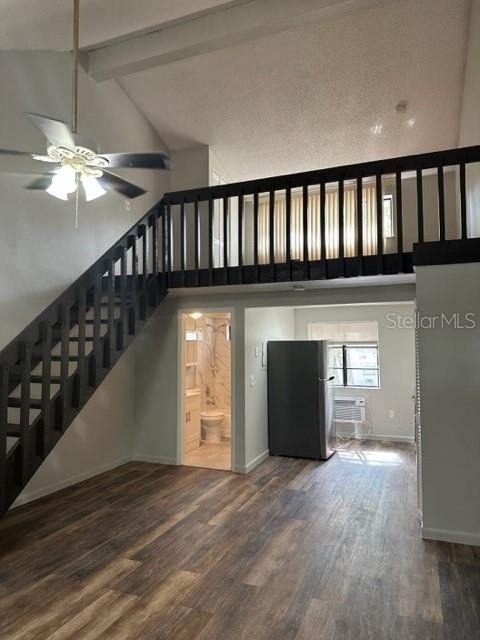 2122 Bradford Street - Photo 2