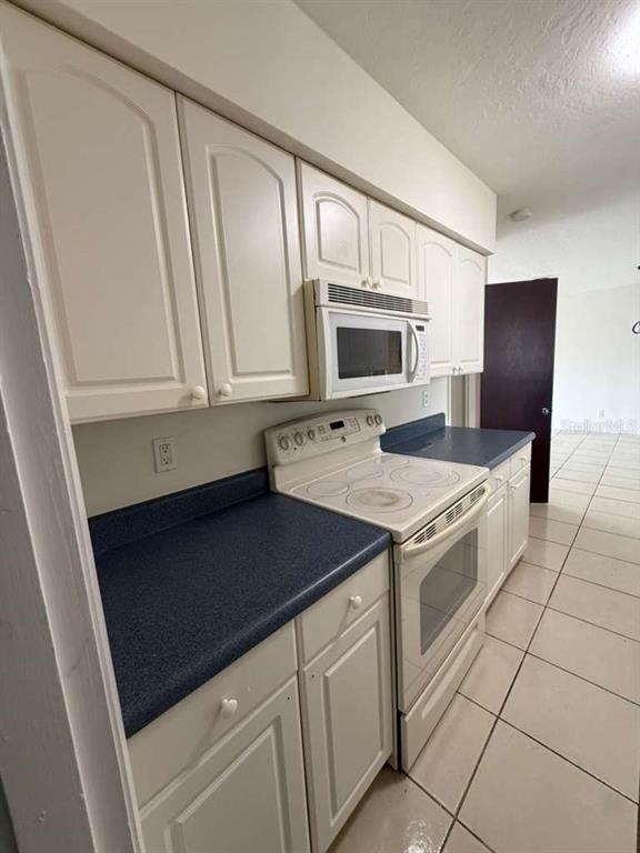 345 S Venice Boulevard - Photo 2