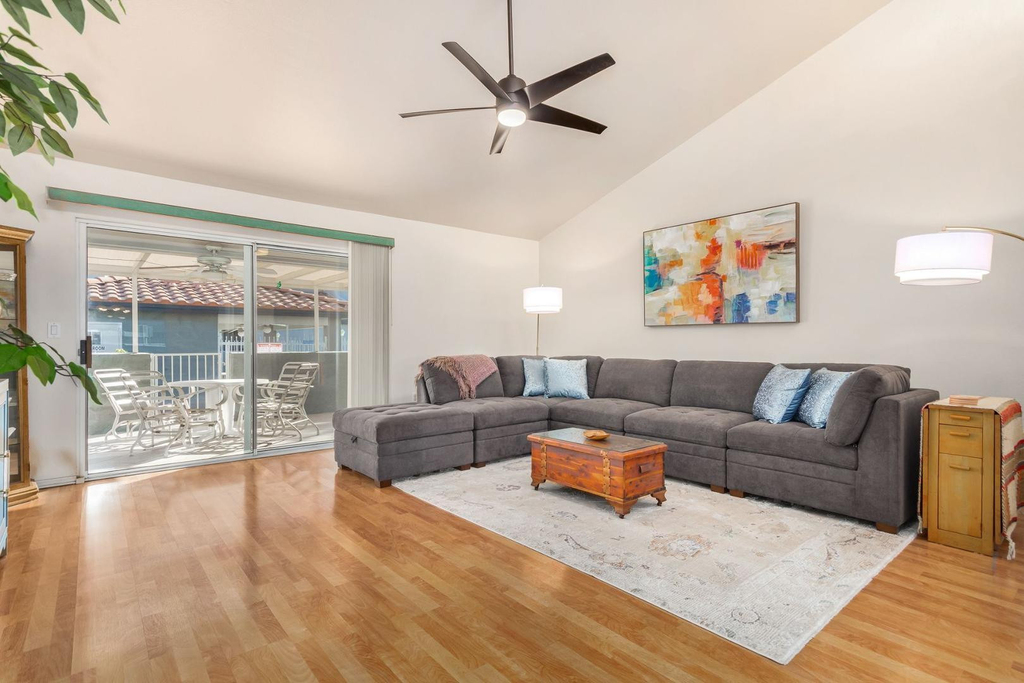 220 N 22nd Place - Photo 26