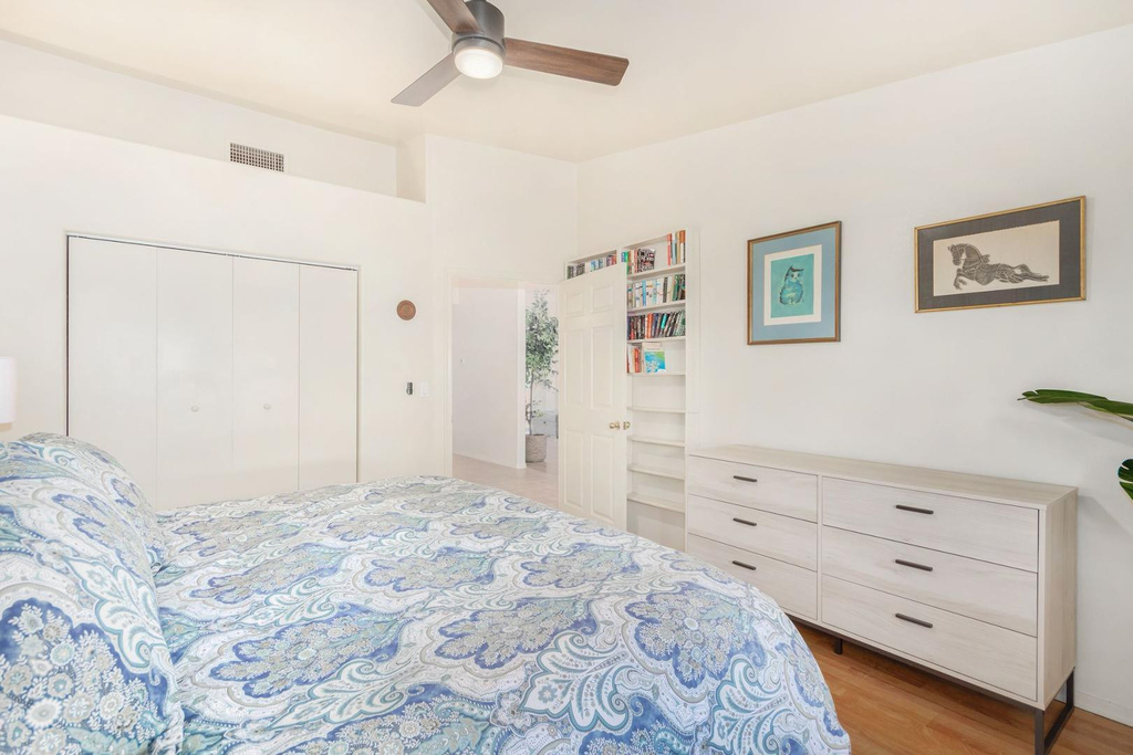 220 N 22nd Place - Photo 9