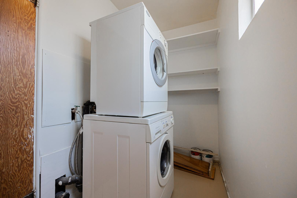 2449 E Fairmount Avenue - Photo 20