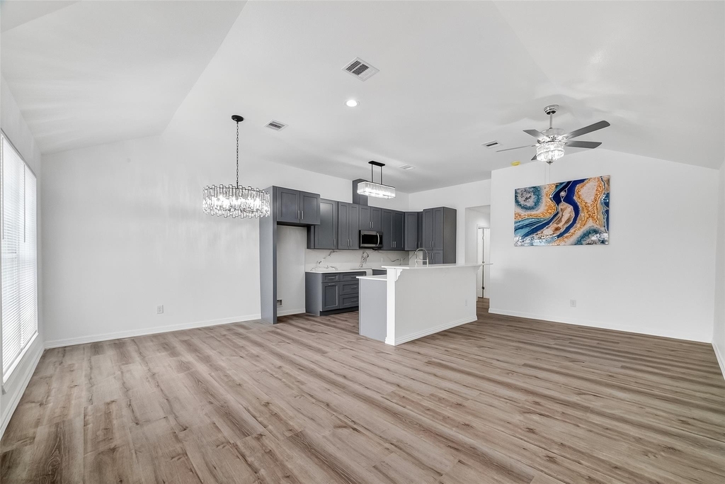 7725 Hoffman Street - Photo 4