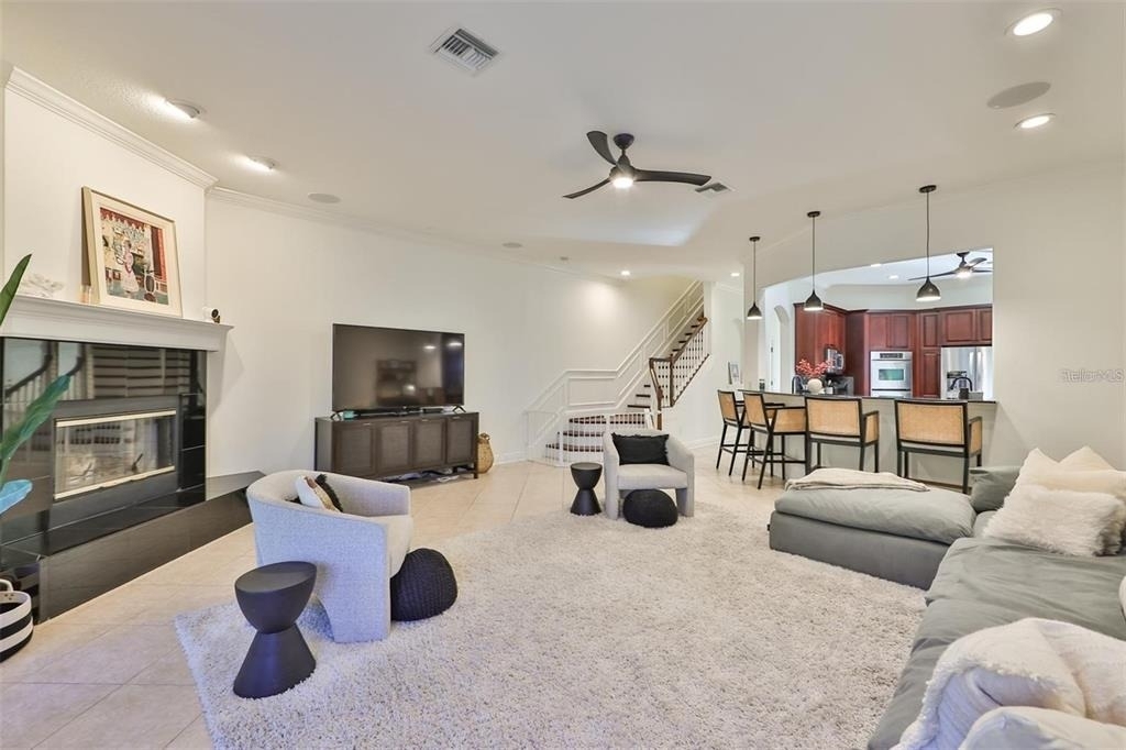 602 Saxony Boulevard - Photo 7