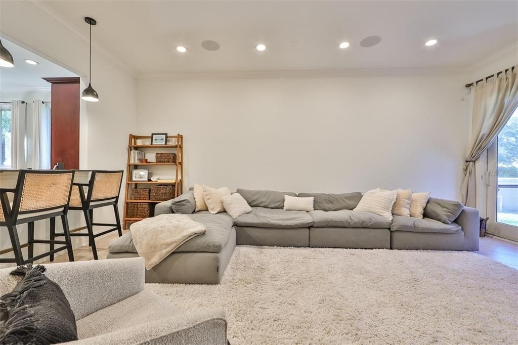 602 Saxony Boulevard - Photo 6