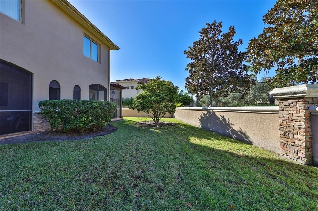 602 Saxony Boulevard - Photo 44