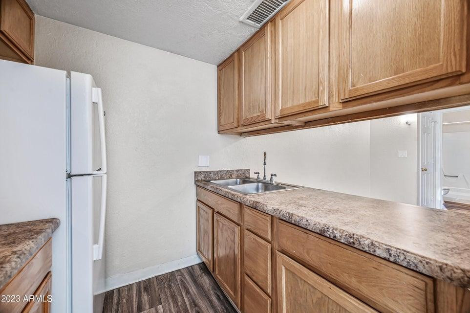 3141 E Cypress Street - Photo 8