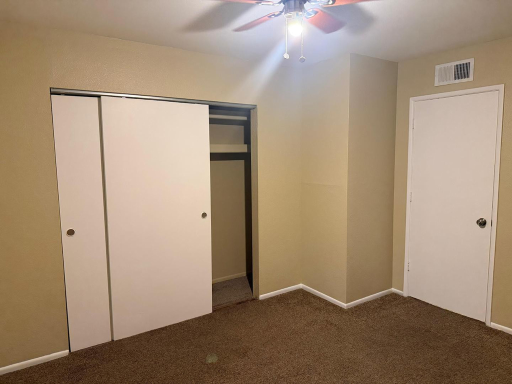 461 W Holmes Avenue - Photo 4