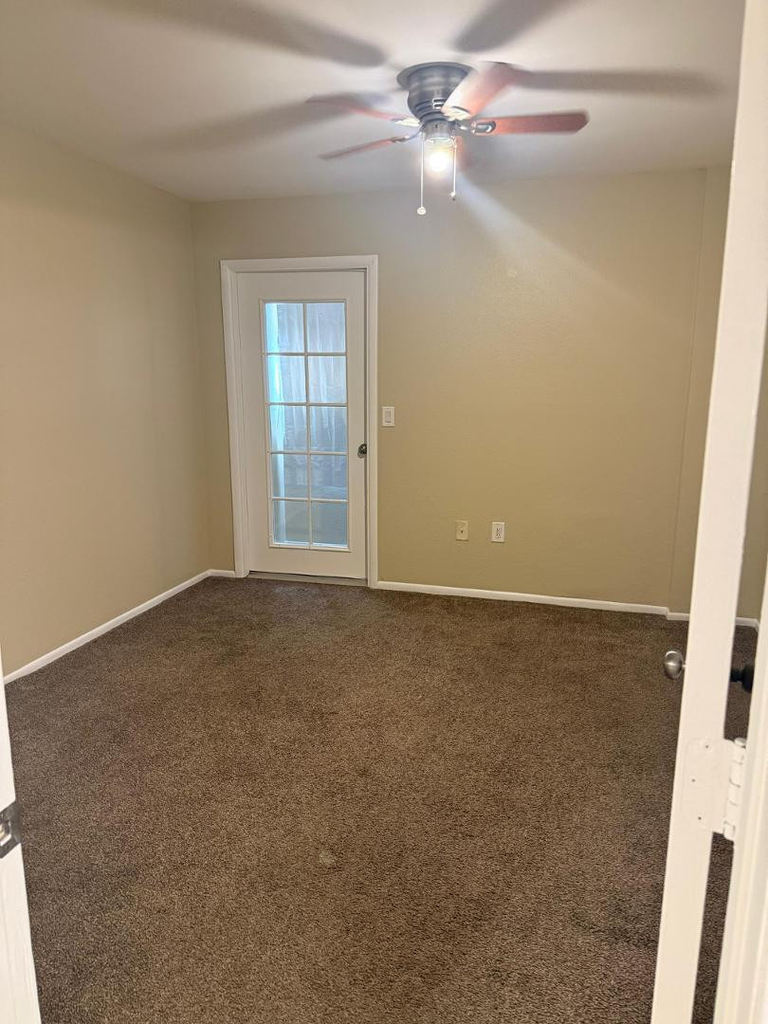 461 W Holmes Avenue - Photo 5