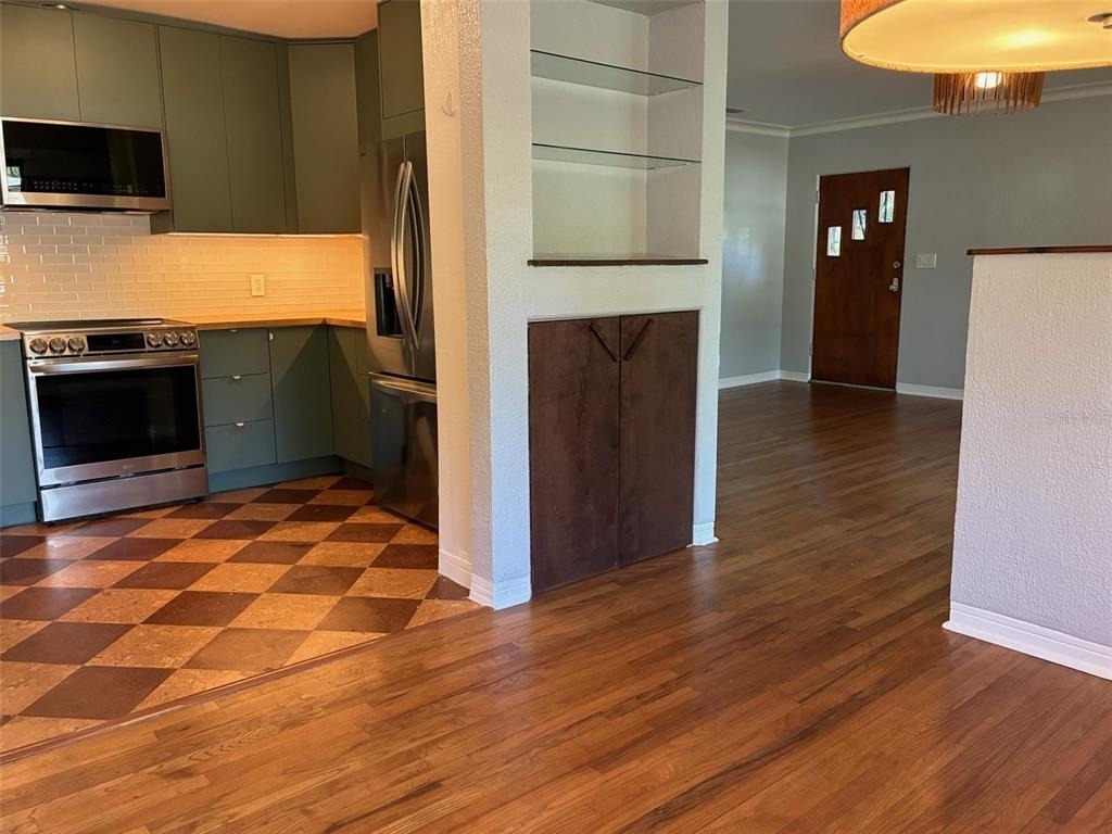 1155 53rd Avenue N - Photo 6