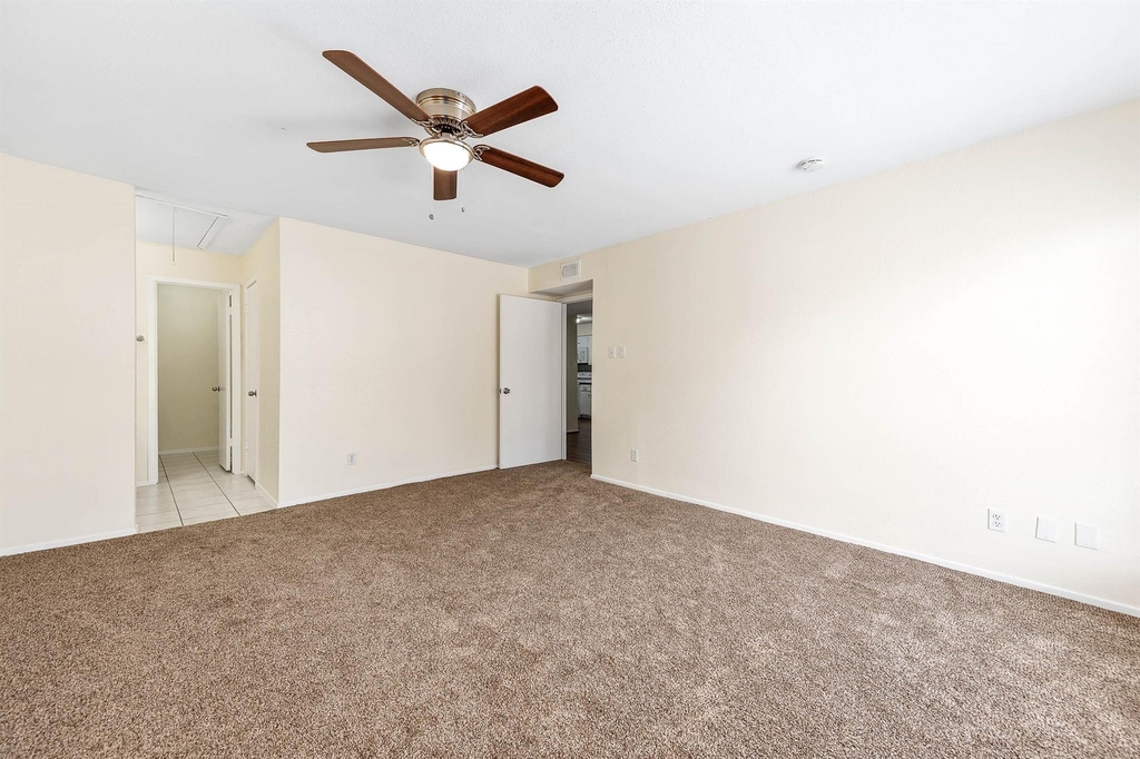 14515 Wunderlich Drive - Photo 21