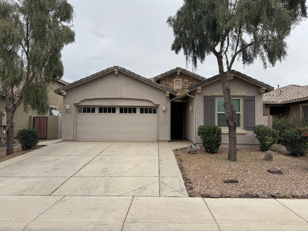 36825 N Yellowstone Drive - Photo 0