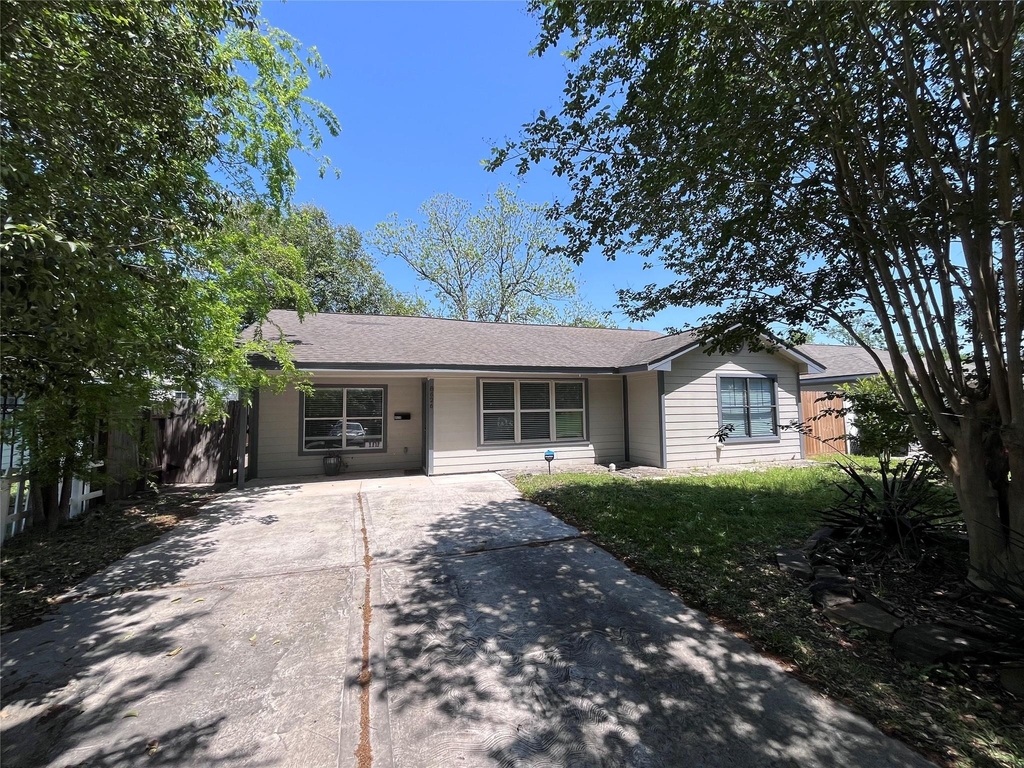 8626 Greiner Drive - Photo 1