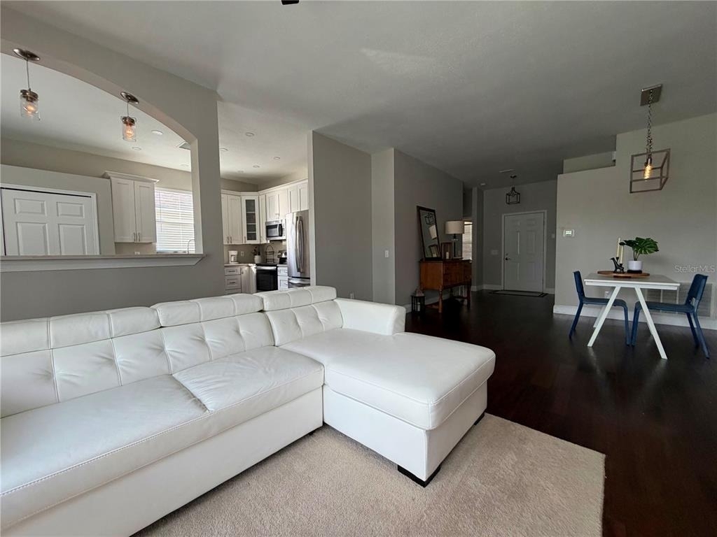 10327 Goldenbrook Way - Photo 4